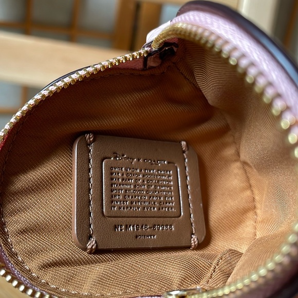 Coach x Disney Box Crossbody With Cruella Motif NWT & 101 Dalmatians Coin Purse - Picture 16 of 17